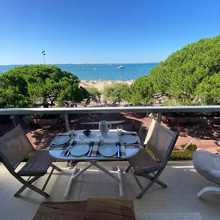 T3 A - Vue - Parking - Fr-1-374-242 Apartman