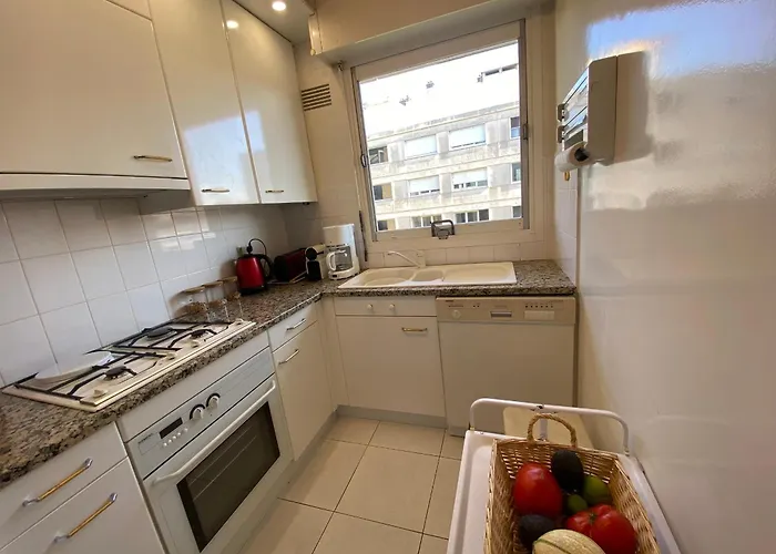 Apartman T3 A - Vue - Parking - Fr-1-374-242 *